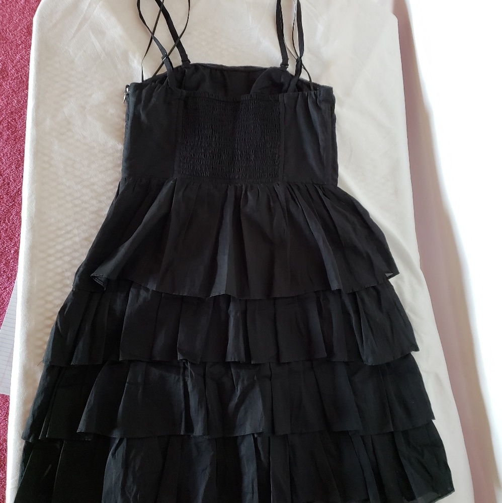 Express Ruffles Dress - Picture 3 of 6